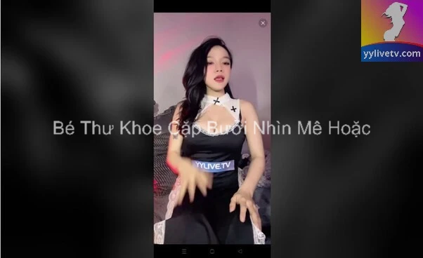 Bé Thư Khoe Cặp Bưởi Nhìn Mê Hoặc 7